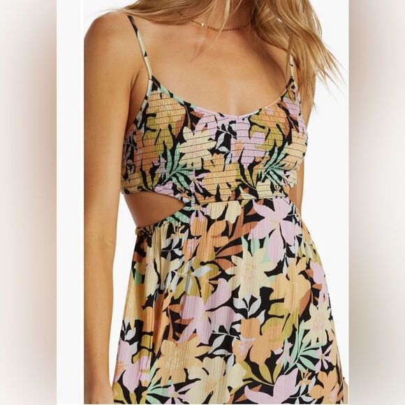 Billabong NWT True Desire Floral Cutout Maxi Dress M - Picture 4 of 8
